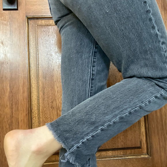 HIGH RISE JEANS - Picture 3 of 4
